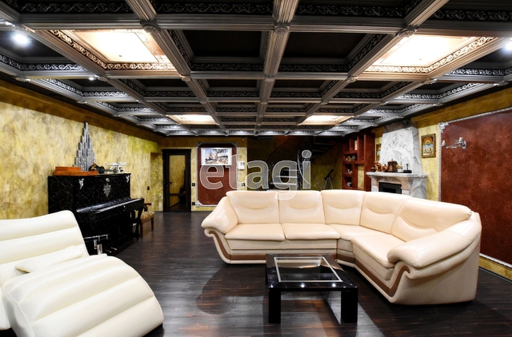 Продажа дома, 531м <sup>2</sup>, 6 сот., Саратов, Саратовская область,  