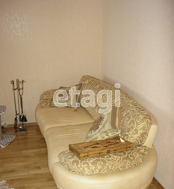 Продажа дома, 302м <sup>2</sup>, 5 сот., Саратов, Саратовская область,  