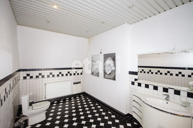 Продажа дома, 580м <sup>2</sup>, 2 сот., Саратов, Саратовская область,  Октябрьский