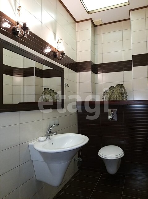 Продажа дома, 324м <sup>2</sup>, 3 сот., Саратов, Саратовская область,  Октябрьский