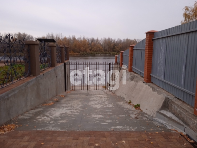 Продажа дома, 264м <sup>2</sup>, 8 сот., Саратов, Саратовская область,  Энгельс