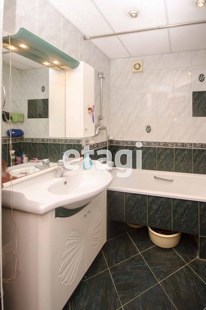 Продажа 3-комнатной квартиры, Саратов, Саратовская область,  Саратов