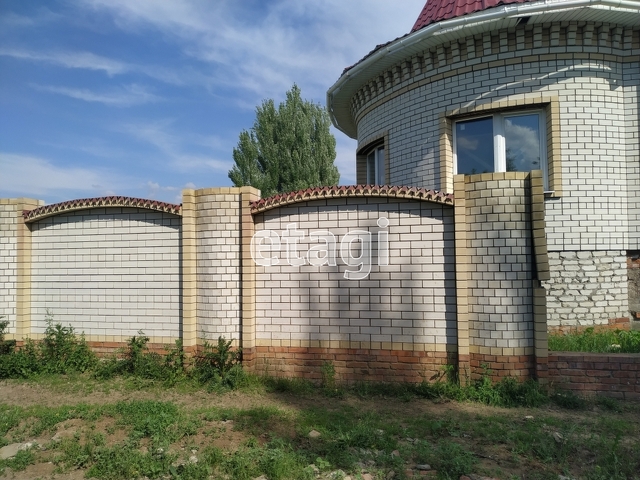 Продажа дома, 300м <sup>2</sup>, 9 сот., Саратов, Саратовская область,  