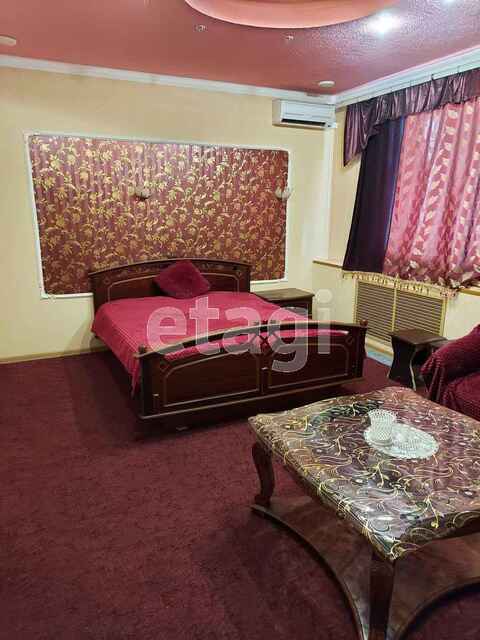 Продажа коммерческой недвижимости, 492м <sup>2</sup>, Саратов, Саратовская область,  Красный Кут