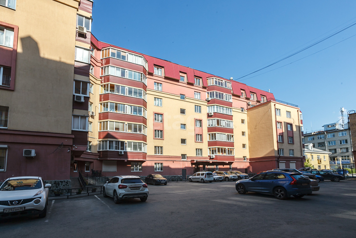 Продажа 2-комнатной квартиры, Екатеринбург, Бажова,  51