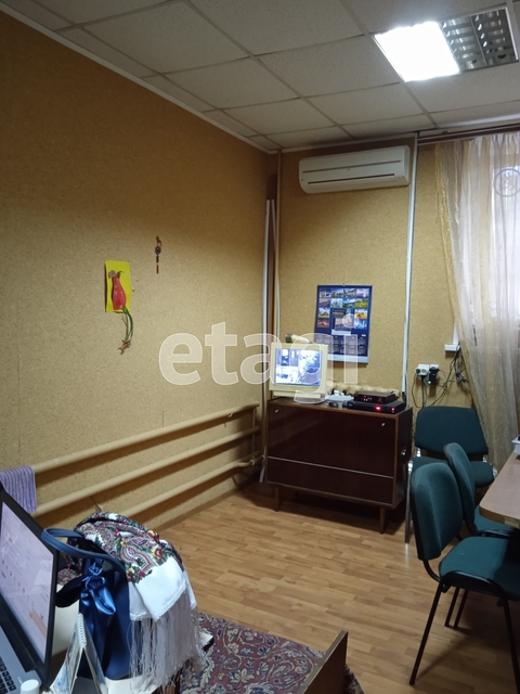 Продажа коммерческой недвижимости, 200м <sup>2</sup>, Саратов, Саратовская область,  Энгельс