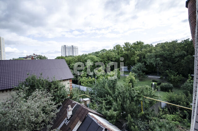 Продажа дома, 695м <sup>2</sup>, 6 сот., Саратов, Саратовская область,  Саратов