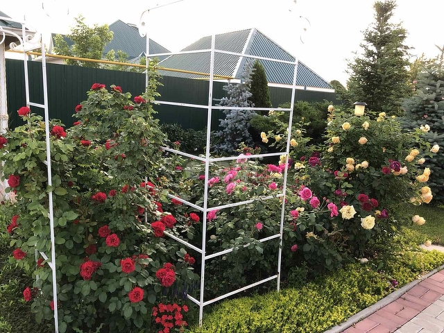 Продажа дома, 294м <sup>2</sup>, 13 сот., Саратов, Саратовская область,  Энгельс