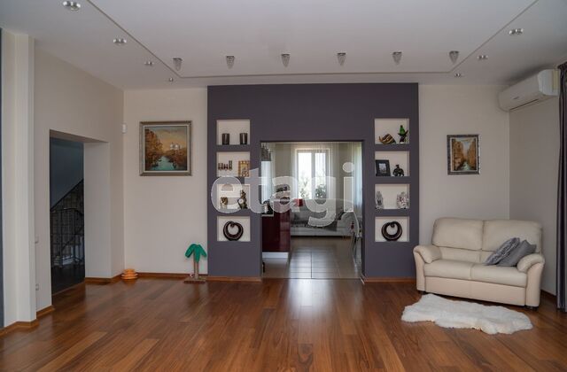 Продажа дома, 713м <sup>2</sup>, 16 сот., Саратов, Саратовская область,  Энгельс