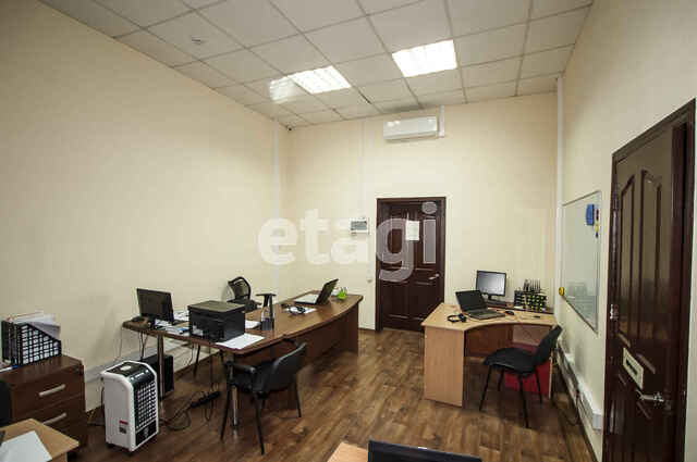 Продажа коммерческой недвижимости, 2500м <sup>2</sup>, Саратов, Саратовская область,  Саратов