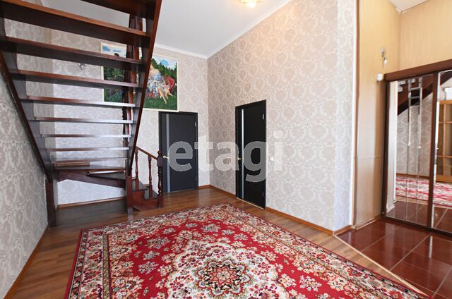 Продажа дома, 388м <sup>2</sup>, 4 сот., Саратов, Саратовская область,  