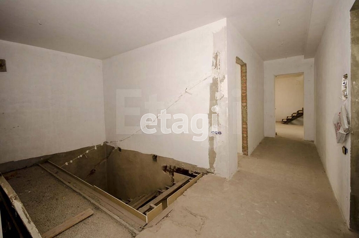 Продажа дома, 606м <sup>2</sup>, 5 сот., Саратов, Саратовская область,  Саратов