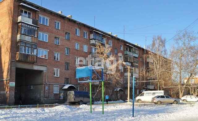Продажа 3-комнатной квартиры, Екатеринбург, Космонавтов проспект,  76