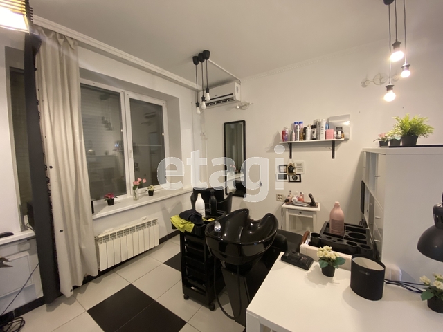 Продажа коммерческой недвижимости, 64м <sup>2</sup>, Саратов, Саратовская область,  Саратов