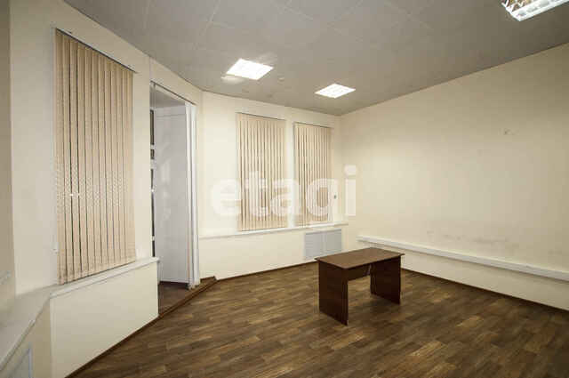 Продажа коммерческой недвижимости, 2500м <sup>2</sup>, Саратов, Саратовская область,  Саратов