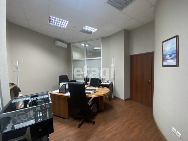 Продажа коммерческой недвижимости, 402м <sup>2</sup>, Саратов, Саратовская область,  Саратов