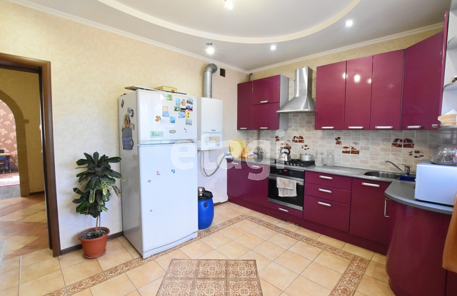 Продажа дома, 140м <sup>2</sup>, 6 сот., Саратов, Саратовская область,  Ленинский