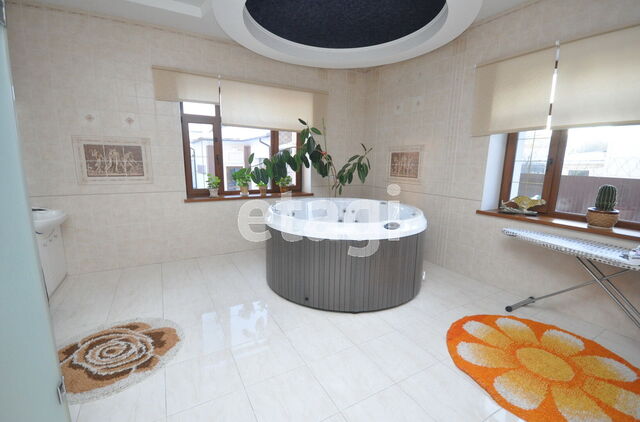 Продажа дома, 413м <sup>2</sup>, 8 сот., Саратов, Саратовская область,  