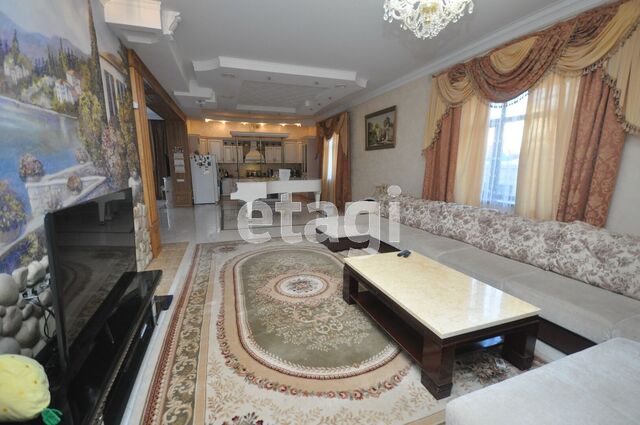 Продажа дома, 413м <sup>2</sup>, 8 сот., Саратов, Саратовская область,  