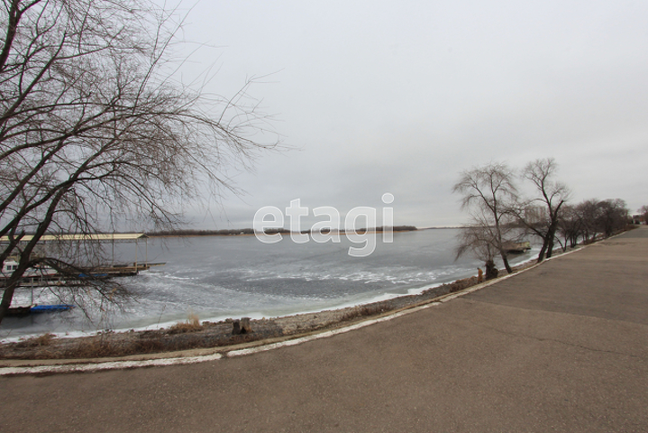 Продажа дома, 270м <sup>2</sup>, 9 сот., Саратов, Саратовская область,  