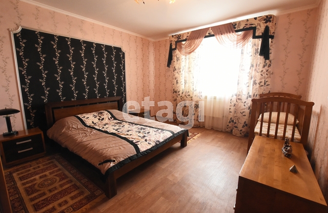 Продажа дома, 300м <sup>2</sup>, 5 сот., Саратов, Саратовская область,  