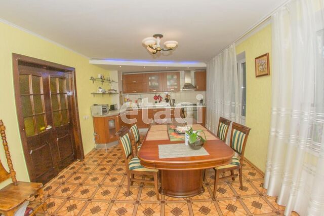 Продажа дома, 389м <sup>2</sup>, 10 сот., Саратов, Саратовская область,  Ленинский