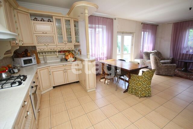 Продажа дома, 193м <sup>2</sup>, 6 сот., Саратов, Саратовская область,  