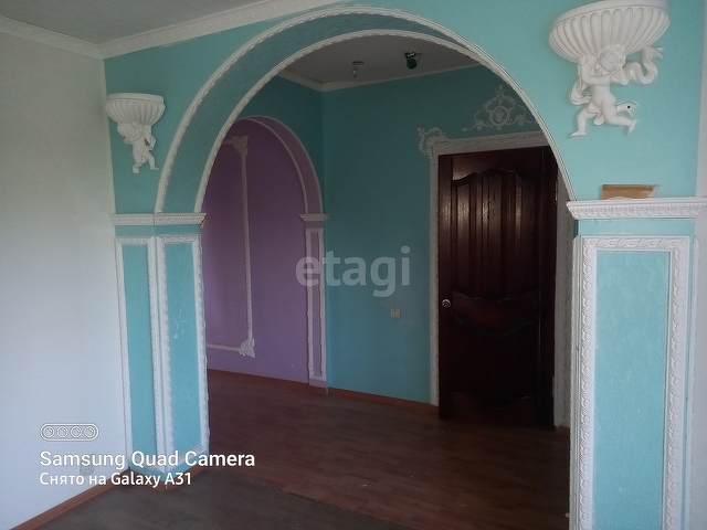 Продажа дома, 365м <sup>2</sup>, 9 сот., Саратов, Саратовская область,  Энгельсский