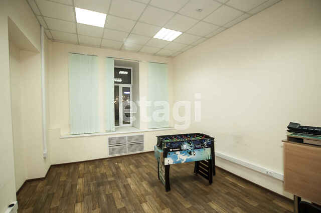 Продажа коммерческой недвижимости, 2500м <sup>2</sup>, Саратов, Саратовская область,  Саратов