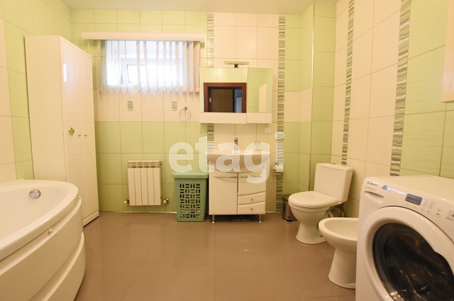 Продажа дома, 300м <sup>2</sup>, 5 сот., Саратов, Саратовская область,  