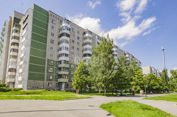 Продажа 4-комнатной квартиры, Екатеринбург, Родонитовая,  32