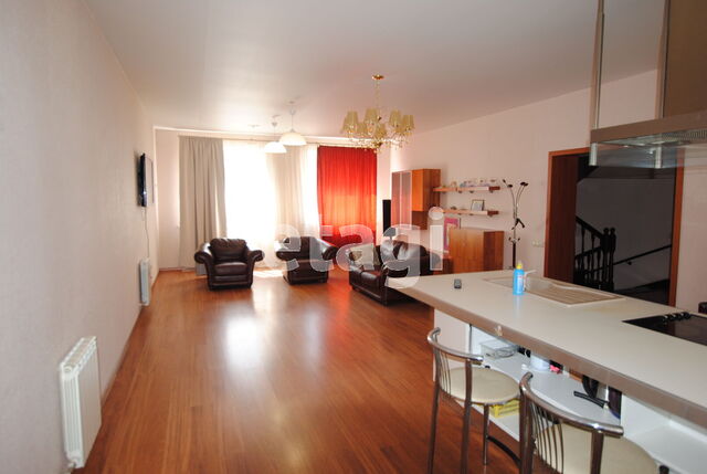 Продажа дома, 365м <sup>2</sup>, 8 сот., Саратов, Саратовская область,  Фрунзенский