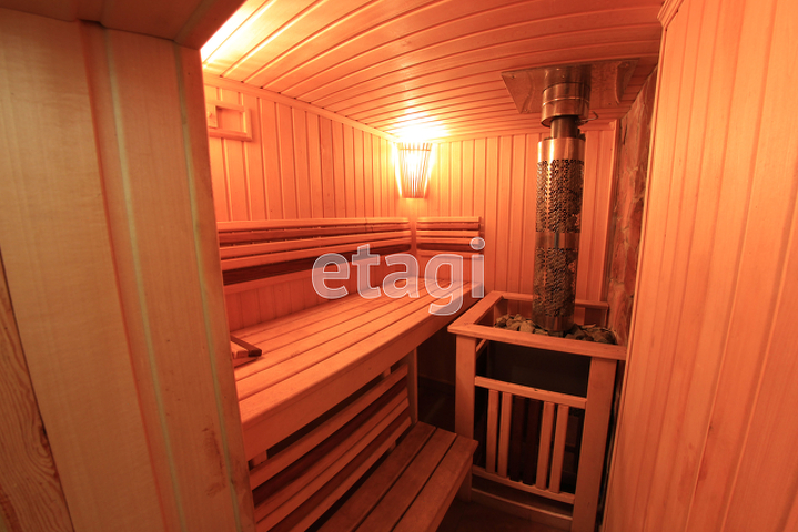 Продажа дома, 270м <sup>2</sup>, 9 сот., Саратов, Саратовская область,  