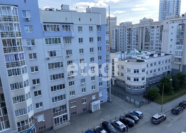 Продажа 3-комнатной квартиры, Екатеринбург, Фролова,  31