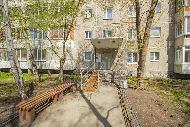 Продажа 3-комнатной квартиры, Екатеринбург, Академика Бардина,  29
