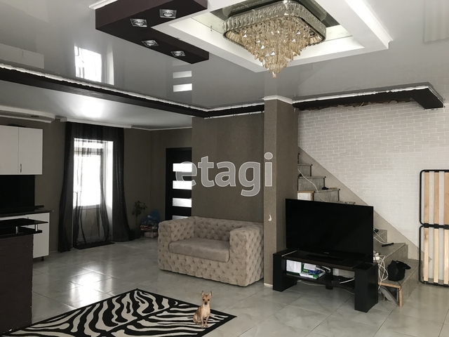 Продажа дома, 240м <sup>2</sup>, 5 сот., Саратов, Саратовская область,  Энгельс