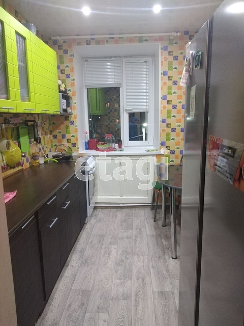 Продажа 3-комнатной квартиры, Заводоуковск, Глазуновская,  7