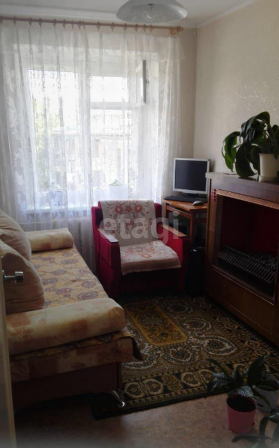 Продажа 4-комнатной квартиры, Екатеринбург, Коммунистическая,  16