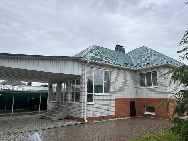 Продажа дома, 294м <sup>2</sup>, 13 сот., Саратов, Саратовская область,  Энгельс