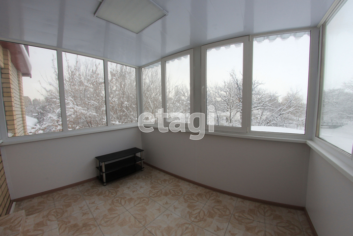 Продажа дома, 361м <sup>2</sup>, 3 сот., Саратов, Саратовская область,  Октябрьский