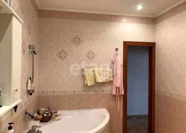 Продажа 5-комнатной квартиры, Саратов, Саратовская область,  Саратов