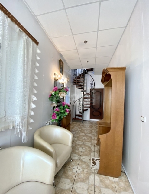 Продажа дома, 225м <sup>2</sup>, 9 сот., Саратов, Саратовская область,  