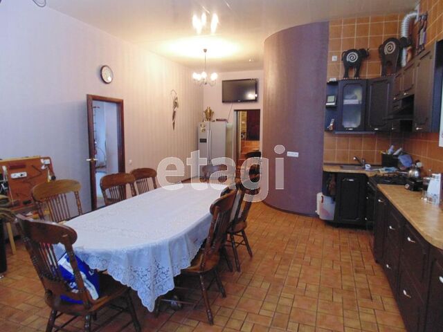 Продажа дома, 300м <sup>2</sup>, 4 сот., Саратов, Саратовская область,  Кировский