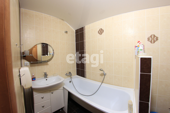 Продажа дома, 270м <sup>2</sup>, 9 сот., Саратов, Саратовская область,  