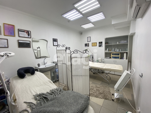 Продажа коммерческой недвижимости, 64м <sup>2</sup>, Саратов, Саратовская область,  Саратов