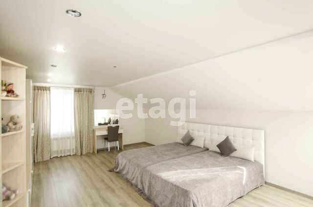 Продажа дома, 291м <sup>2</sup>, 2 сот., Саратов, Саратовская область,  Волжский 