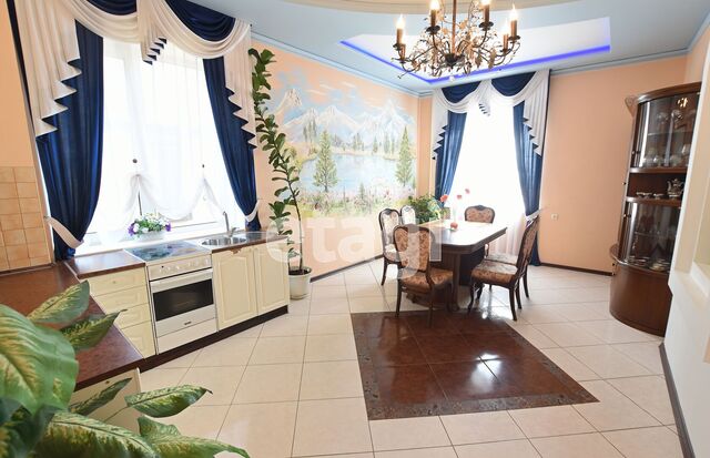 Продажа дома, 527м <sup>2</sup>, 6 сот., Саратов, Саратовская область,  