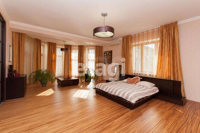 Продажа дома, 509м <sup>2</sup>, 16 сот., Саратов, Саратовская область,  Фрунзенский