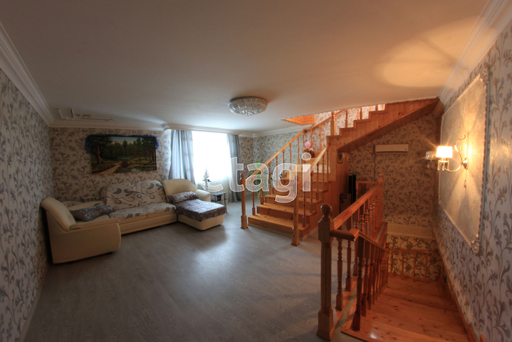 Продажа дома, 361м <sup>2</sup>, 3 сот., Саратов, Саратовская область,  Октябрьский