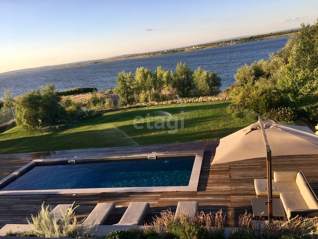 Продажа дома, 285м <sup>2</sup>, 32 сот., Саратов, Саратовская область,  Саратов